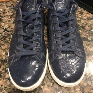 Like new Womens Adidas Navy blue shoes. Size 9